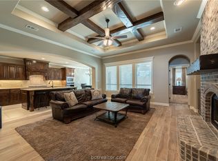 2710 Portland Dr, College Station, TX 77845