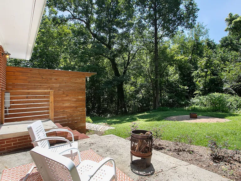433A Northside Dr — Photo 19