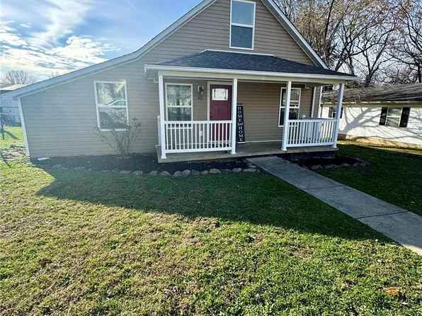 413 Monroe St, Desloge, MO 63601