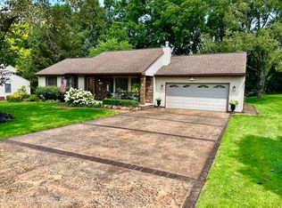 30984 Bramley Cir, New Hudson, MI 48165