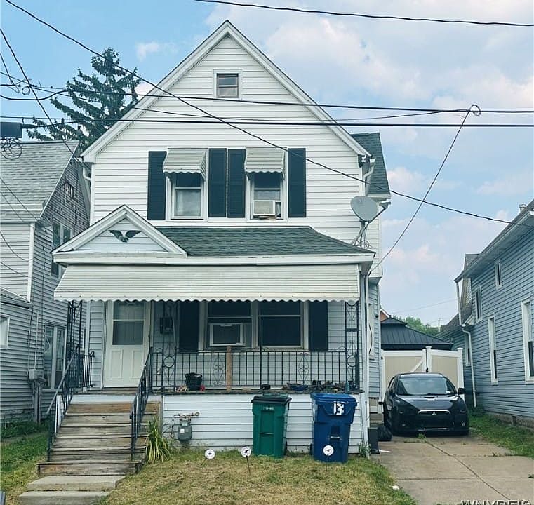 1st image of 13 Hartman Pl