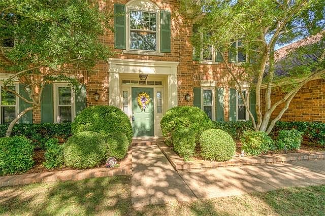 2nd image of 4165 Heartstone Dr