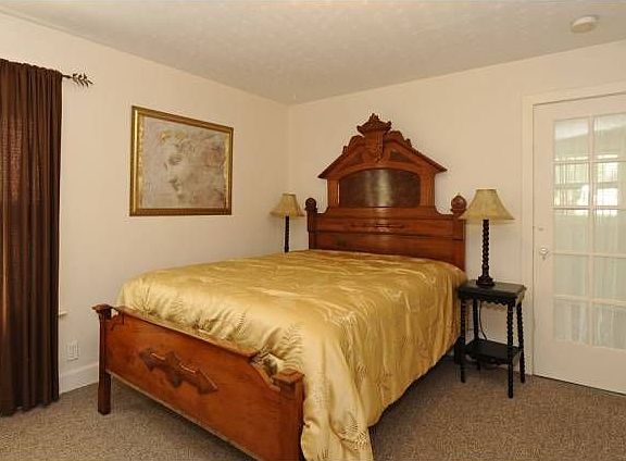 large bedroom; office thr