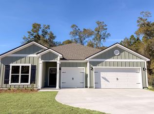 107 Bedford Loop, Crawfordville, FL 32327