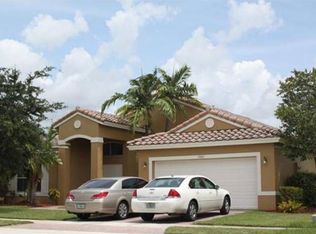 1563 SW 189th Ave, Pembroke Pines, FL 33029