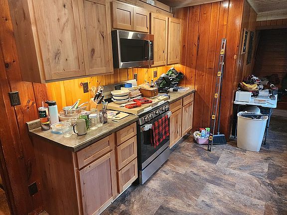 4th image of 9189 W County Road B