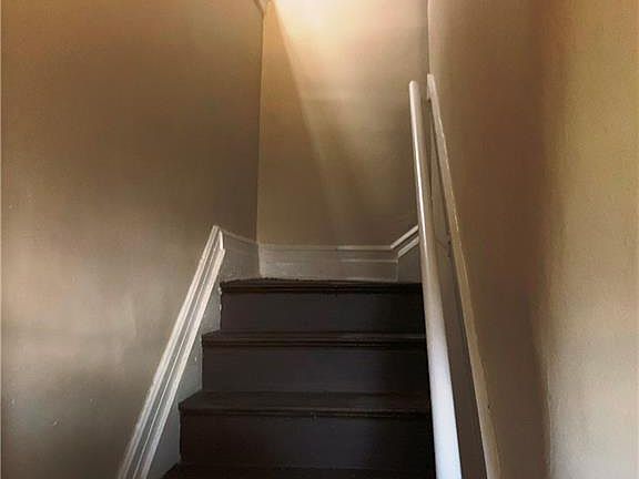 2nd image of 3119 4th Ave