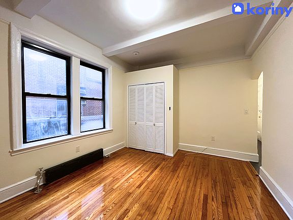 2nd image of 155 E 52nd St #7OJ