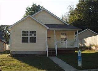 1st image of 724 S 17th St