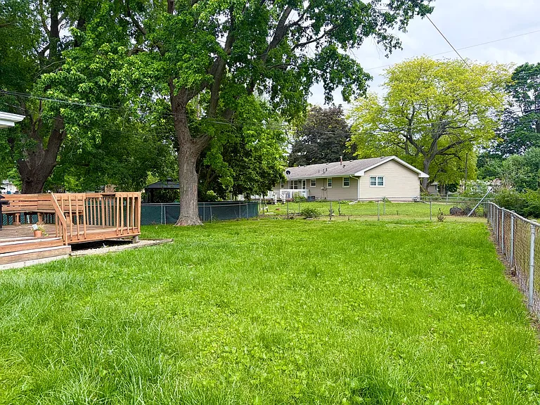 801 Sheridan Rd — Photo 17