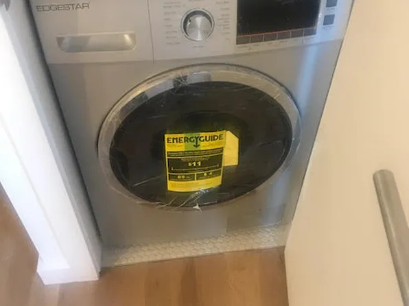 22-11 Steinway Street image 5 of 14