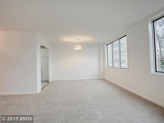 3rd image of 6641 Wakefield Dr APT 417