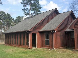 29 Emmons Rd, Moselle, MS 39459