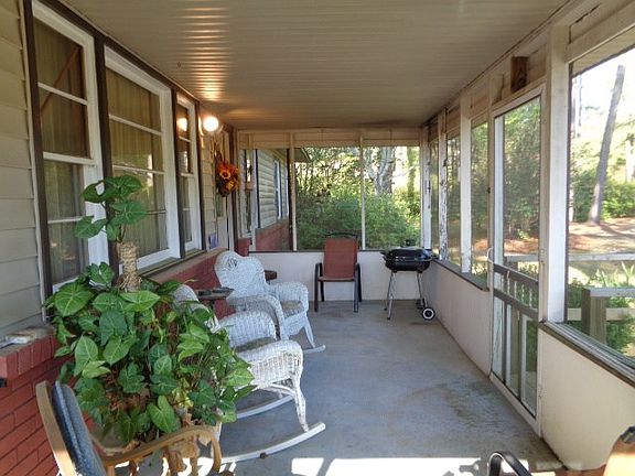 4th image of 4322 2nd St S