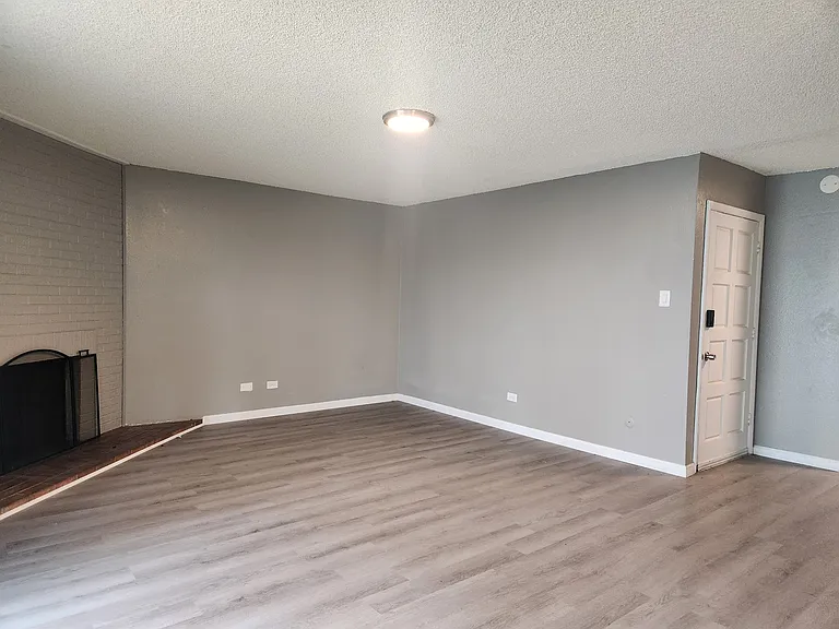 3339 S Monaco Street Pkwy #B-1 — Photo 2
