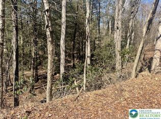 14 Woodhaven Dr E, White Haven, PA 18661