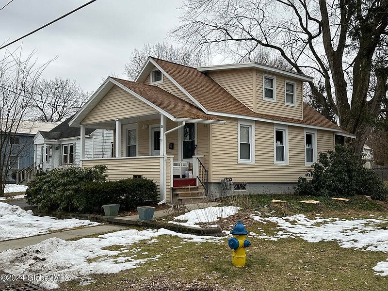 2nd image of 15 Douglas Avenue