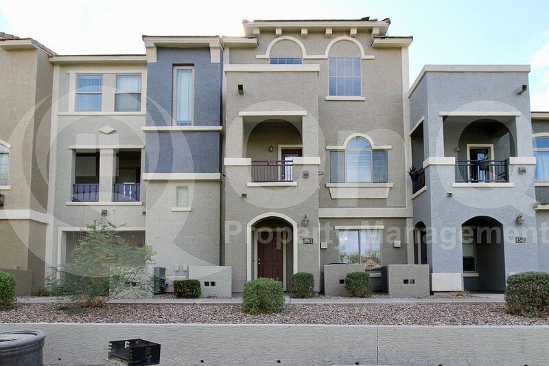 1st image of 2402 E 5th St Unit 1562