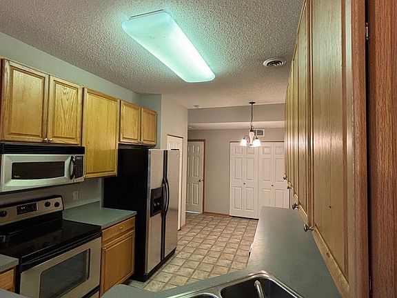 5th image of 5373 172nd St W