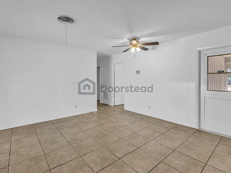 8507 Contour Dr — Photo 5