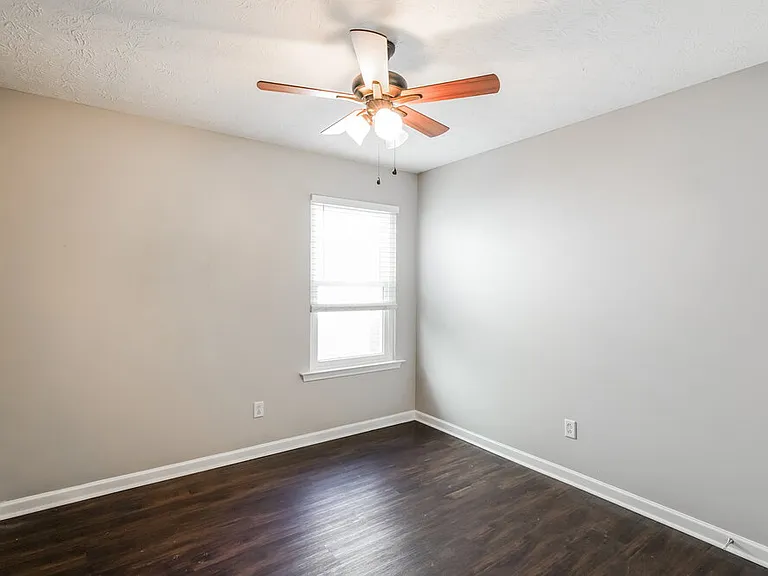 2809 Windcrest Trl — Photo 12