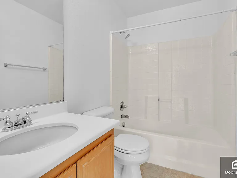 315 Bishop Dr — Photo 20