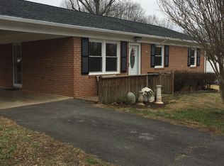 161 Washington Ave, Mount Airy, NC 27030