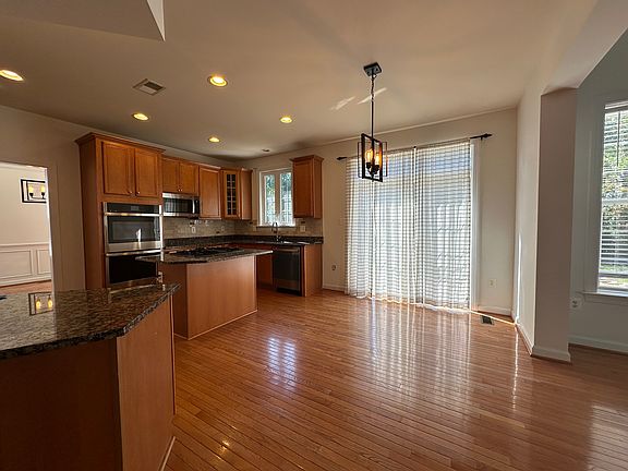 5th image of 23045 Minerva Dr