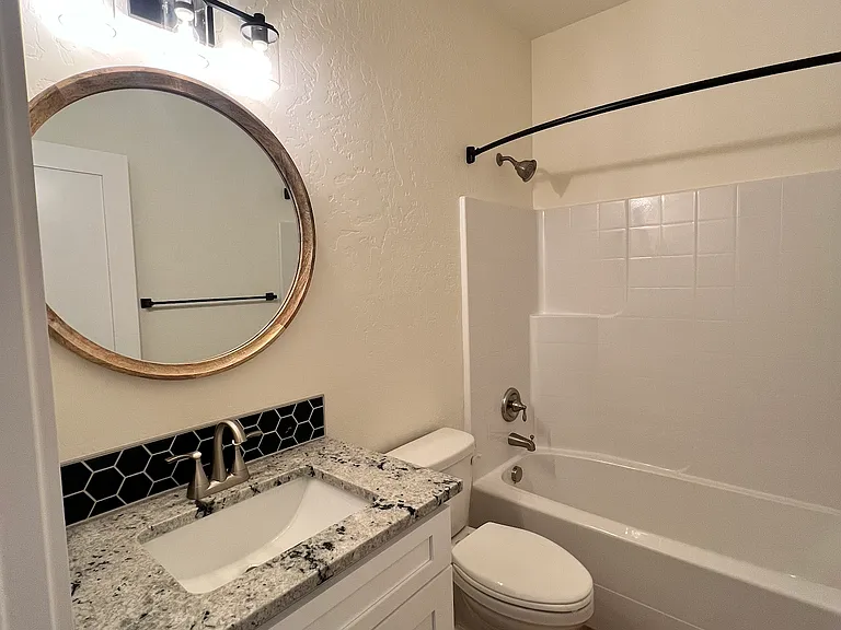 1702 E Metler Ln — Photo 27