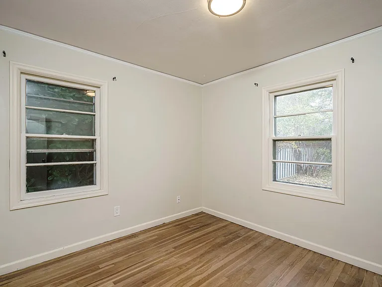 507 Beech St — Photo 16