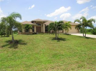 1124 NE 15th St, Cape Coral, FL 33909