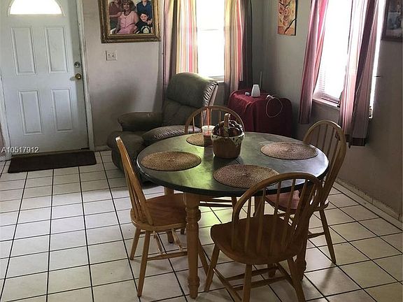 4th image of 15645 NW 157th St