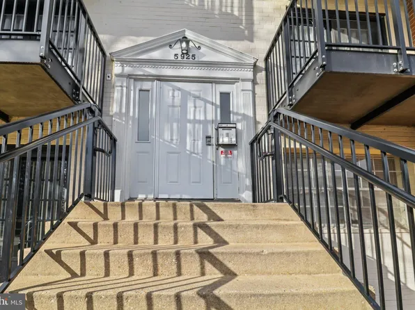 5925 Quantrell Ave APT 104, Alexandria, VA 22312