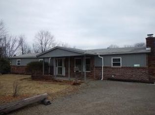 22060 Stateline Rd, Lawrenceburg, IN 47025
