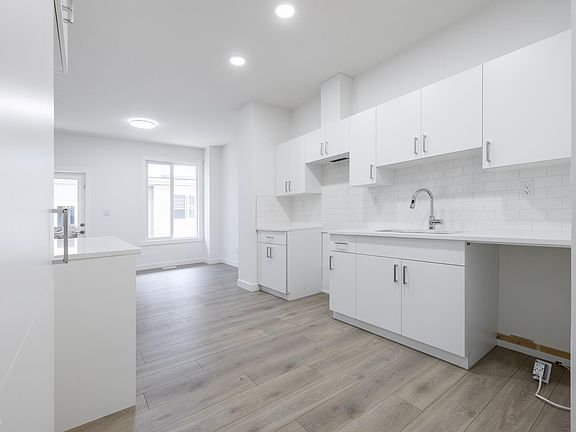 2nd image of 7020 Keswick Blvd SW #32