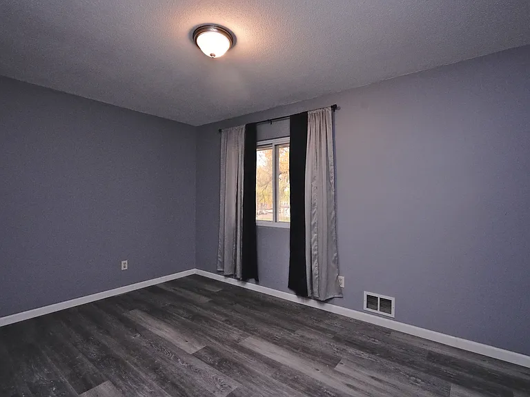 9036 Old Cedar Ave S — Photo 6