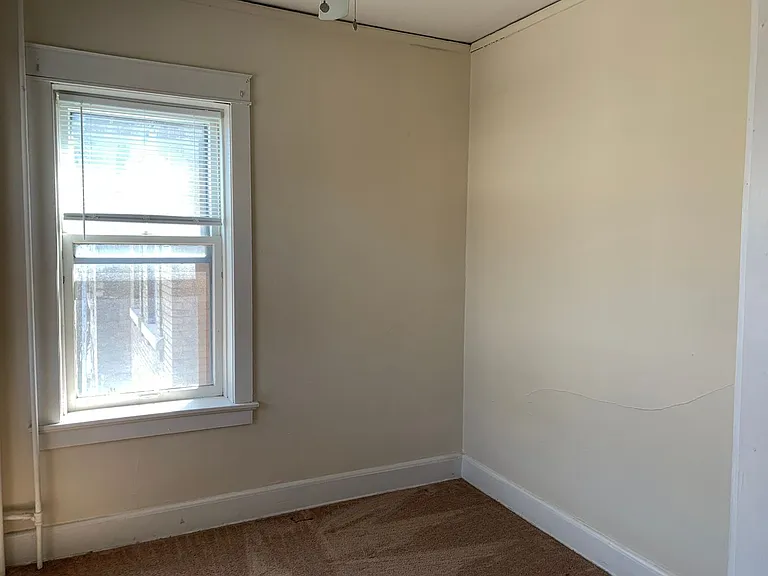 719 Knapp — Photo 18