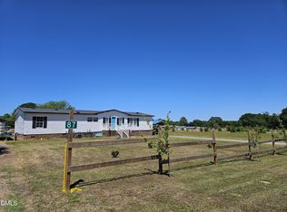 87 E Williams St, Coats, NC 27521