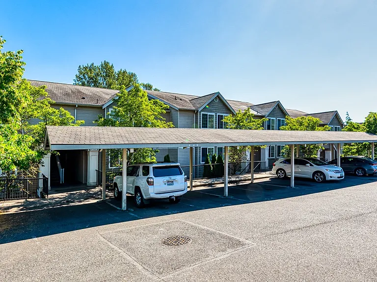 Springbrook Reserve Condominiums — Photo 12