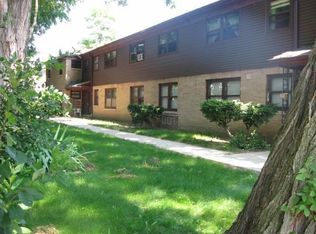 3402 N Gordon Pl APT 1, Milwaukee, WI 53212