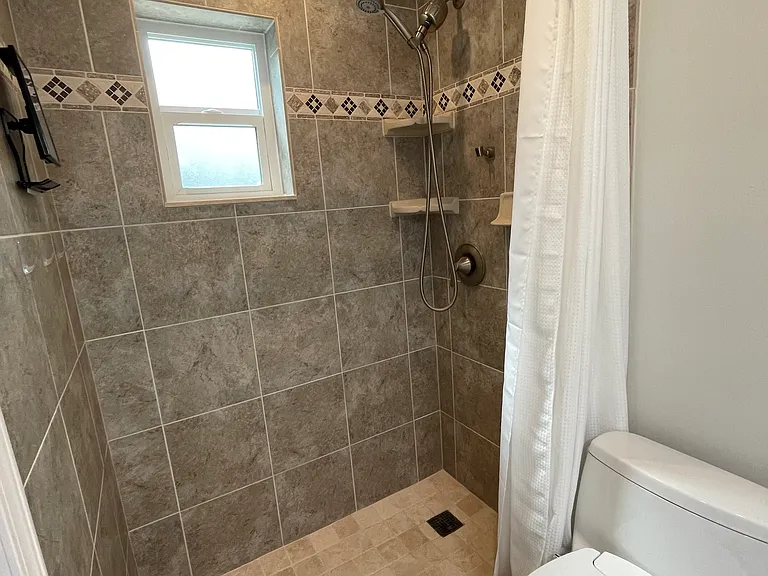 340 S Orlando Ave — Photo 29
