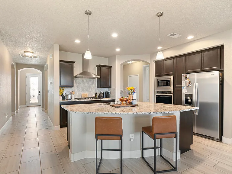4453 Skyline Loop NE — Photo 8