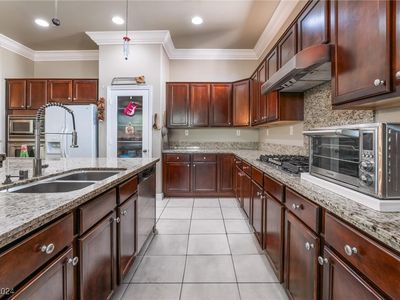 6904 Forest Gate St, North Las Vegas, NV, 89084