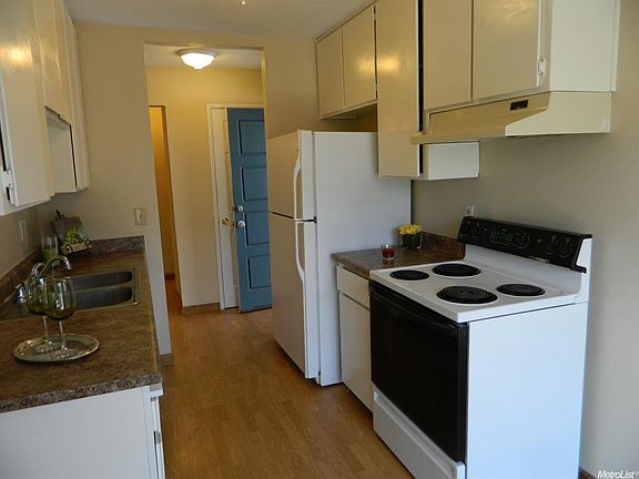 5th image of 445 Almond Dr APT 95