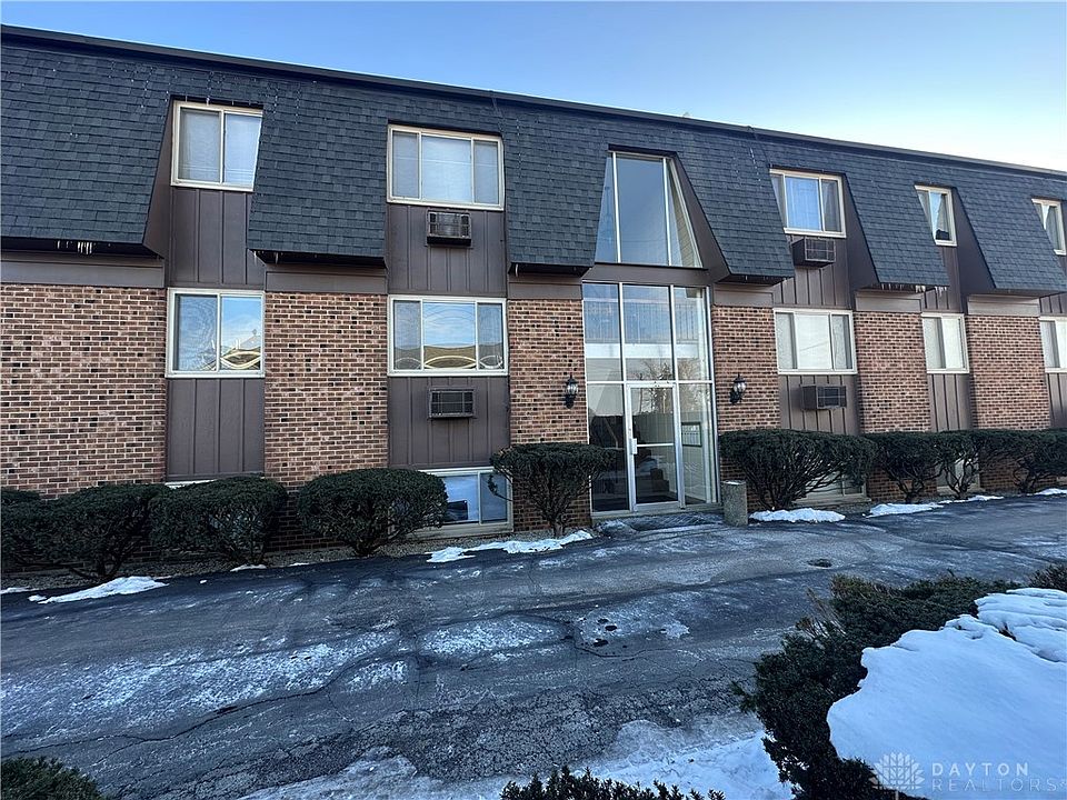 1st image of 12 Waller Ave