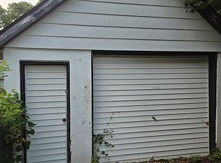 35 Van Buskirk Rd, Teaneck, NJ 07666