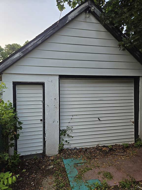 35 Van Buskirk Rd - Property Image