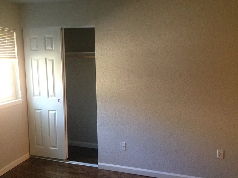 12527 Roosevelt Way NE — Photo 31