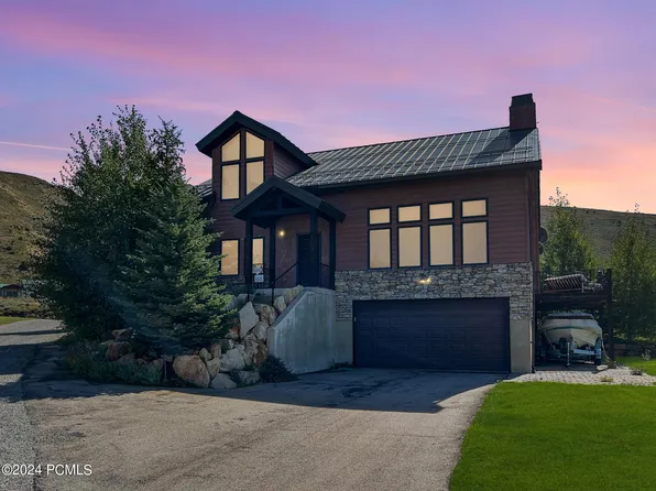 978 N 5240th Ctr, Washington, UT 84780