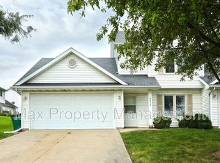 4412 59th St, Urbandale, IA 50322